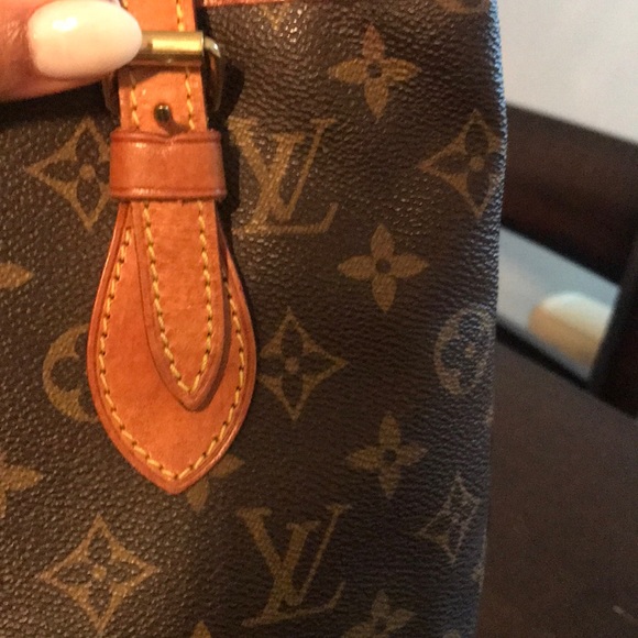 LV Bucket bag - Picture 2 of 12